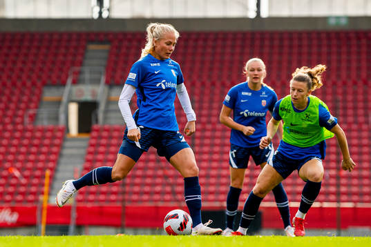 Guro Bergsvand and Synne Skinnes Hansen of the Norwegian