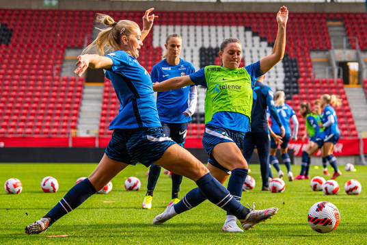 Lisa-Marie Karlseng Utland and Vilde Bøe Risa of the