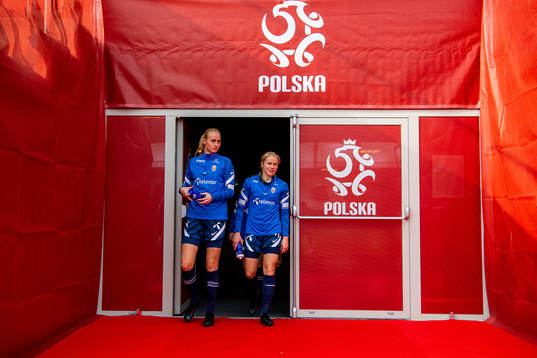Emilie Bragstad and Julie Blakstad of the Norwegian women's