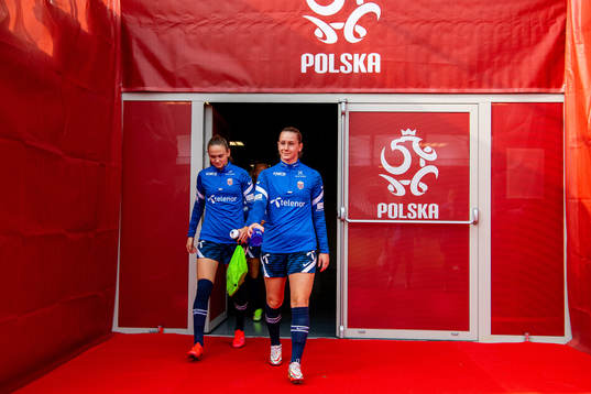 Vilde Hasund and Elisabeth Terland of the Norwegian women's