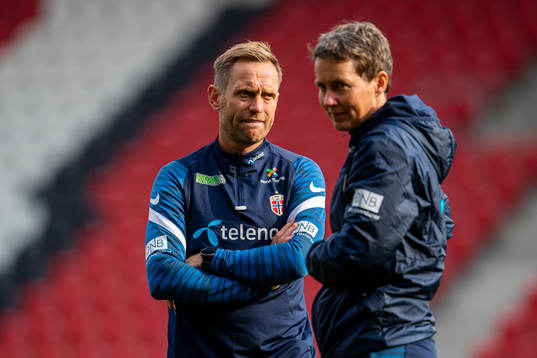 Martin Sjögren, head coach, and Lena Tyriberget, assistant