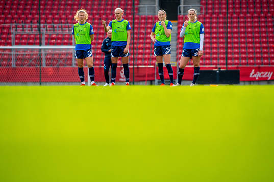 Synne Skinnes Hansen, Karina Sævik, Vilde Hasund and