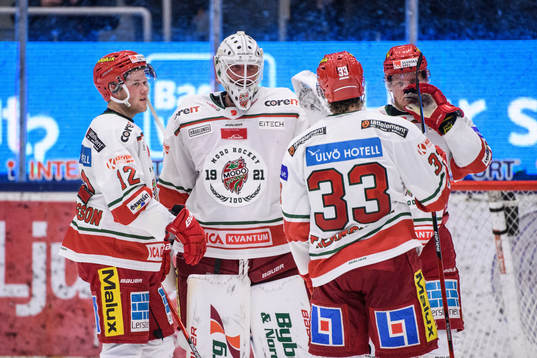 Modos Oscar Pettersson, Max Tjernström och målvakt Tex