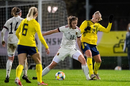 Wilma Carlsson of Sweden and of Belgium Merkelbach Hanne