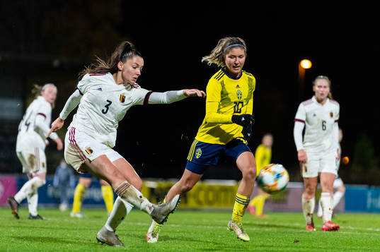 Loreta Kullashi of Sweden and Camps Romy of Belgium