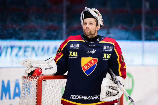 Djurgårdens målvakt Mantas Armalis deppar