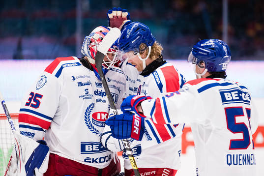 Oskarshamns målvakt Joe Cannata, Philip Samuelsson och