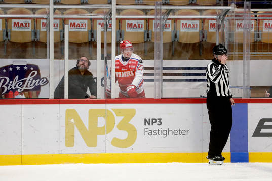 Timrås Oliver Johansson utvisad