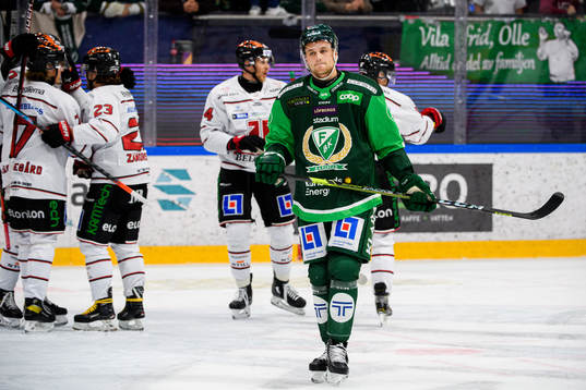 Färjestads Adam Ginning deppar
