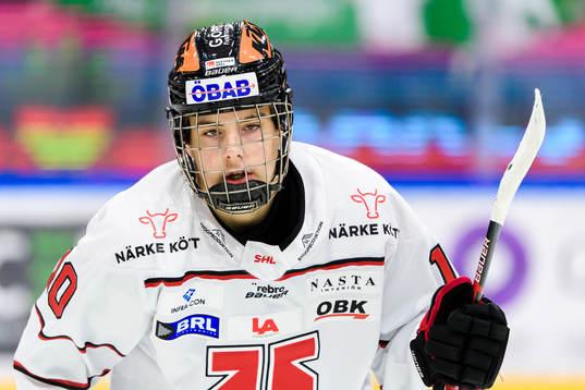 Örebros Leo Carlsson jublar