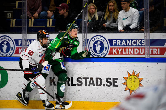 Örebros Leo Carlsson och Färjestads Adam Ginning