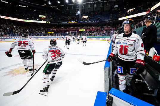 Örebros Elias Ekström deppar