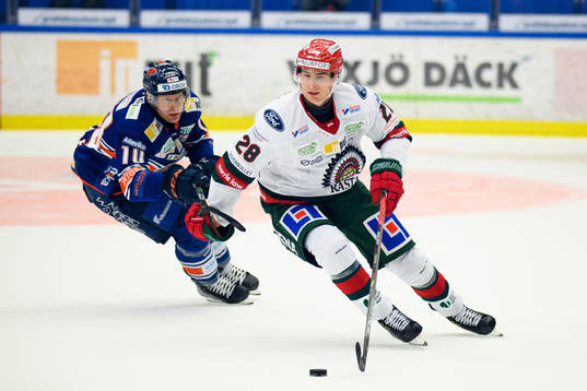 Växjös Richard Gynge  och Frölundas Johan Sundström