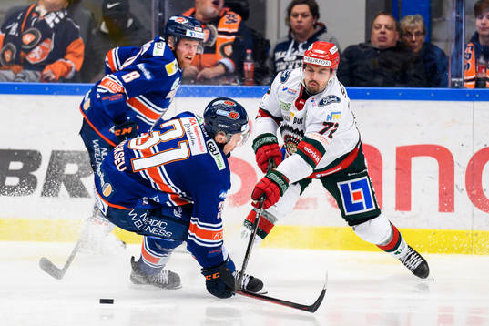 Växjös Olle Lycksell och Frölundas Patrik Carlsson
