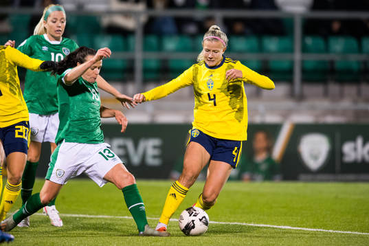 Áine O'Gorman of Ireland and Hanna Glas of Sweden