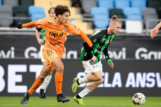 AFC Eskilstunas Robin Tihi och GAIS Jonas Lindberg