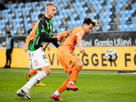 GAIS Joackim Åberg och AFC Eskilstunas Kazuki Takahashi
