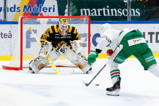 Skellefteås målvakt Gustaf Lindvall