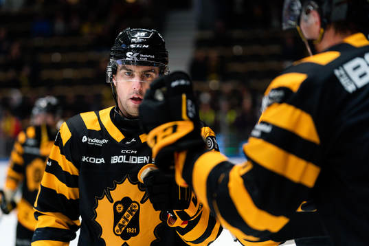 Skellefteås Joakim Lindström jublar