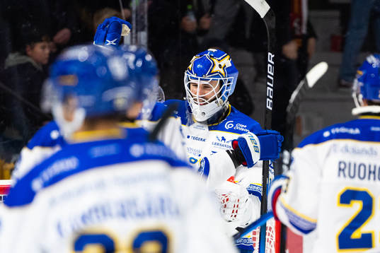 Leksands målvakt Kasimir Kaskisuo jublar