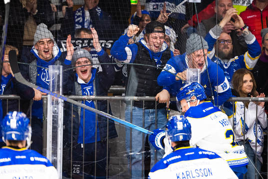 Leksands supportrar jublar