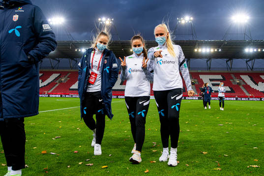Goalkeeper Aurora Mikalsen, Vilde Bøe Risa and Maria