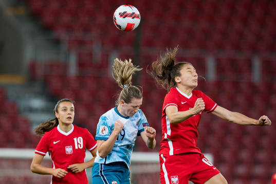 Elisabeth Terland of Norway and Sylwia Matysik of Poland