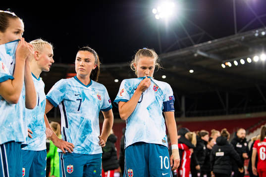 Ingrid Syrstad Engen and Caroline Graham Hansen of Norway