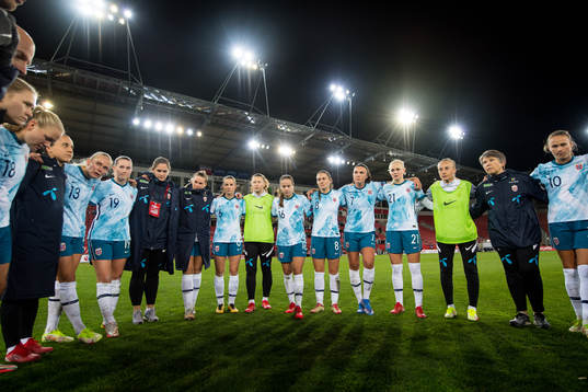 Elisabeth Terland, Tuva Hansen, Synne Skinnes Hansen, Guro