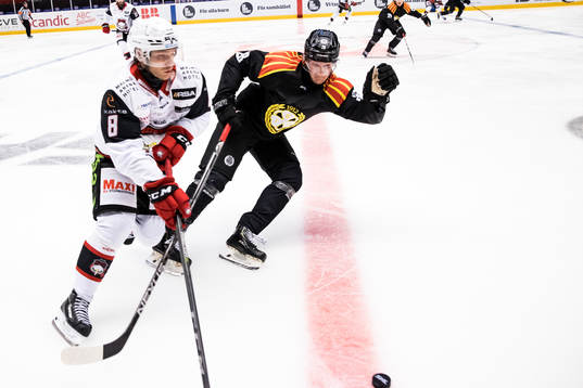 Malmö Redhawks Johan Olofsson och Brynäs Oskar Kvist