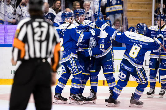 Leksands Jon Knuts jubel tillsammans