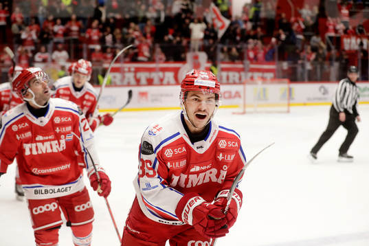 Timrås Ty Rattie jublar