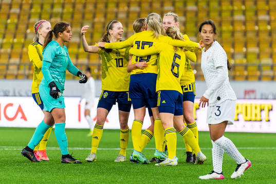 Sveriges Bea Sprung, Tuva Skoog, Ida Garmfors och Line