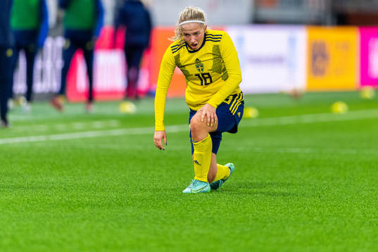 Sveriges Tuva Skoog har ont