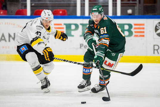 Västerås Logan Roe och Kristianstads Malte Sjögren