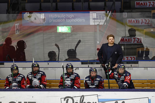Linköpings tränare Thomas Pettersenunder ishockeymatchen