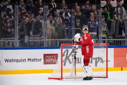 Almtunas målvakt Oscar Leijon deppar