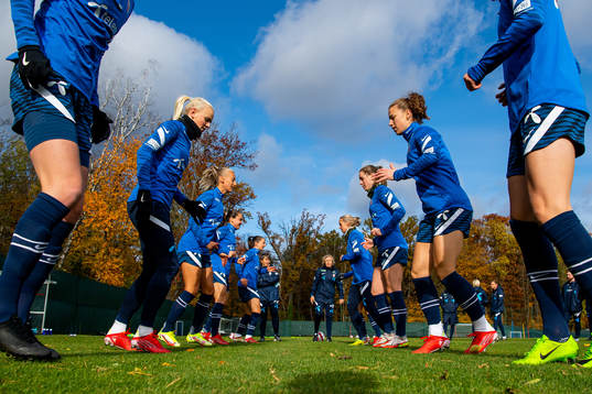 Karina Sævik and Synne Skinnes Hansen of the Norwegian