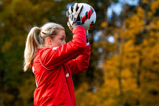 Goalkeeper Guro Pettersen of the Norwegian women's national