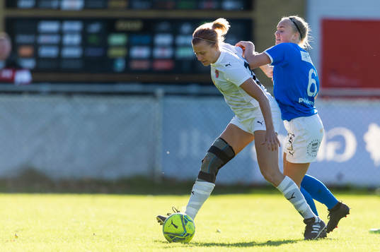 Hittarps Charlotte Crafoord-Larsen och Hammenhögs Silje