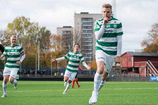 Västerås Erik Björndahl jublar