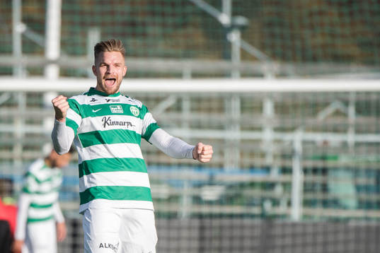 Västerås Erik Björndahl jublar