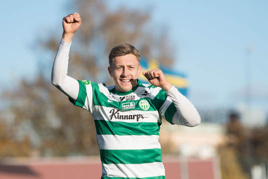 Västerås Simon Gefvert jublar