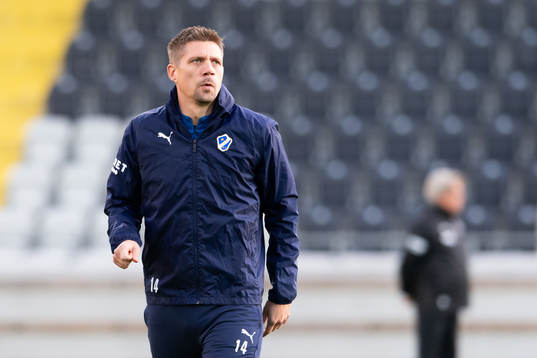 Halmstads Mikael Boman innan fotbollsmatchen i Allsvenskan