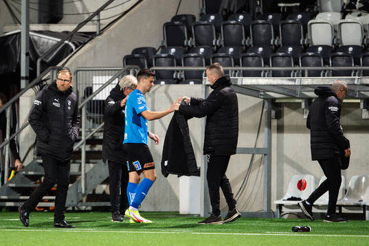 Halmstads manager Magnus Haglund och Marcus Antonsson