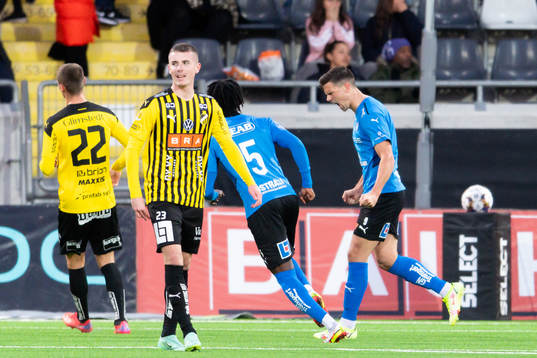 Halmstads Marcus Antonsson jublar