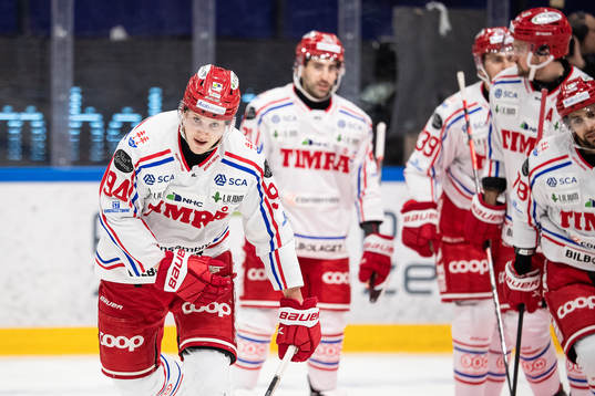Timrås Sebastian Hartmann jublar