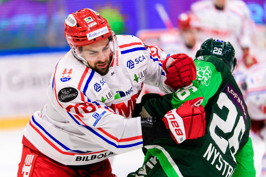 Timrås Robin Hanzl och Färjestads Joel Nyström