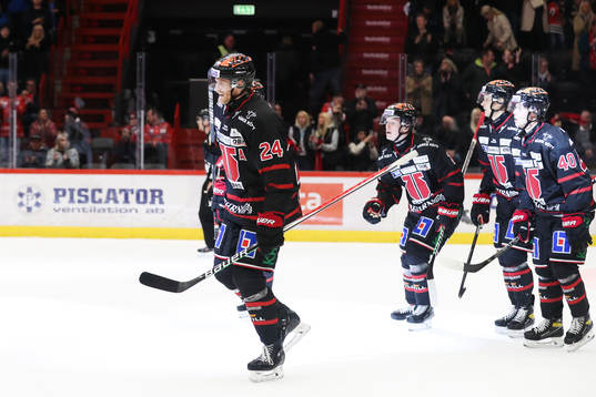 Örebros Jani Lajunen jublar