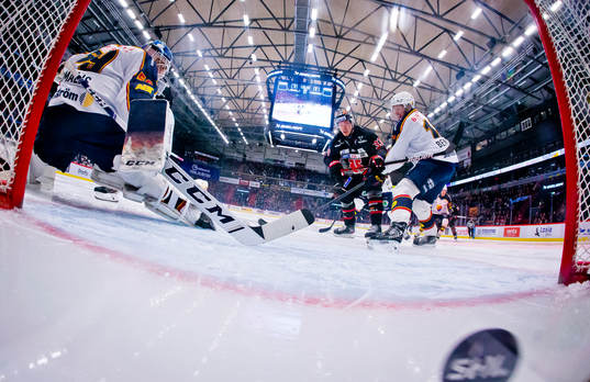 Örebros Christopher Mastomäki vid 1-0 målet